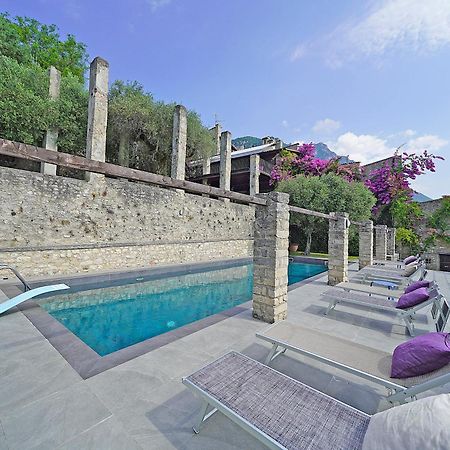 Villa Rachele: Stunning Luxury Villa In Centre Gargnano With Private Pool And Breathtaking Views מראה חיצוני תמונה