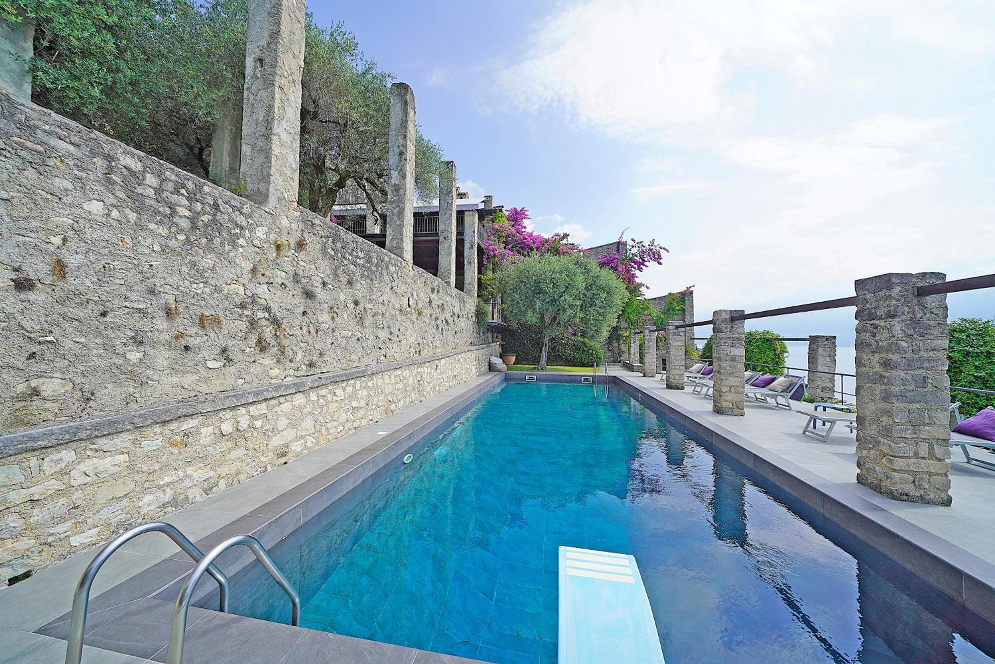 Villa Rachele: Stunning Luxury Villa In Centre Gargnano With Private Pool And Breathtaking Views מראה חיצוני תמונה